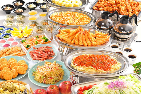 ホテルアルパインのバイキングの画像