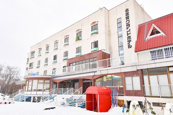 北志賀グランドホテル本館の外観の画像