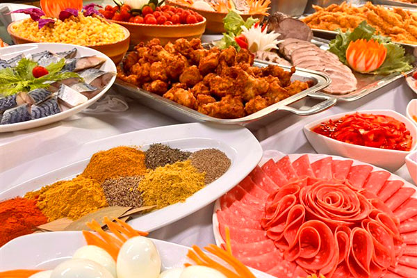 菅平サンホテルのバイキングの画像