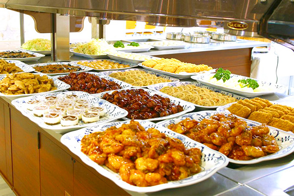 ホテルシャレー竜王のバイキングの画像