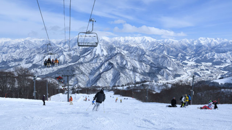 ガーラ 湯沢 積雪 量