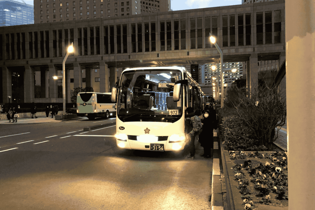 バスツアー出発