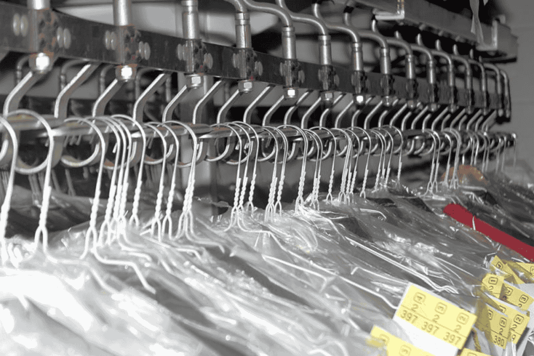 クリーニング屋で洗われた衣類たち